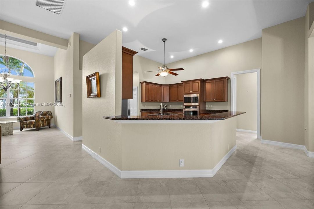 Open Kitchen with Breakfast Bar