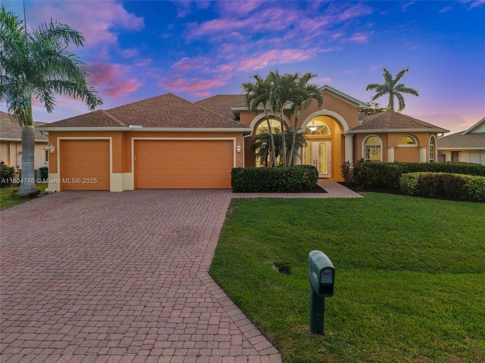 Come home to 1702 SE 6th Ave in the Evening