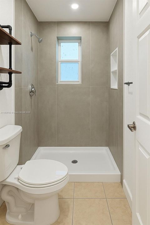 Recently Sold: $100,000 (1 beds, 1 baths, 465 Square Feet)