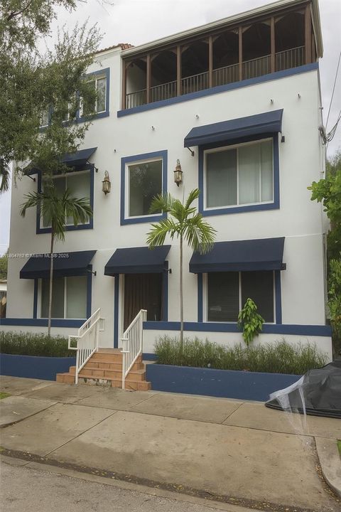 Recently Sold: $100,000 (1 beds, 1 baths, 465 Square Feet)