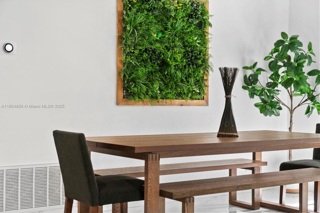 For Rent: $7,500 (4 beds, 3 baths, 1950 Square Feet)