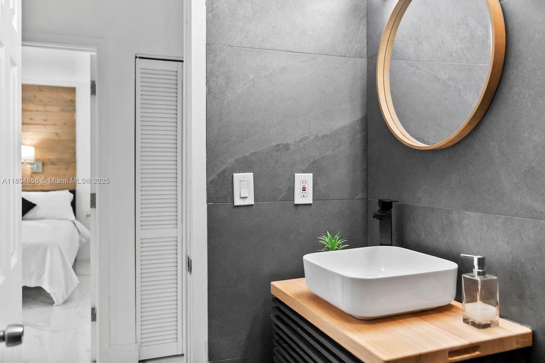 For Rent: $7,500 (4 beds, 3 baths, 1950 Square Feet)