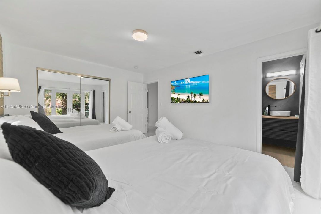 For Rent: $7,500 (4 beds, 3 baths, 1950 Square Feet)