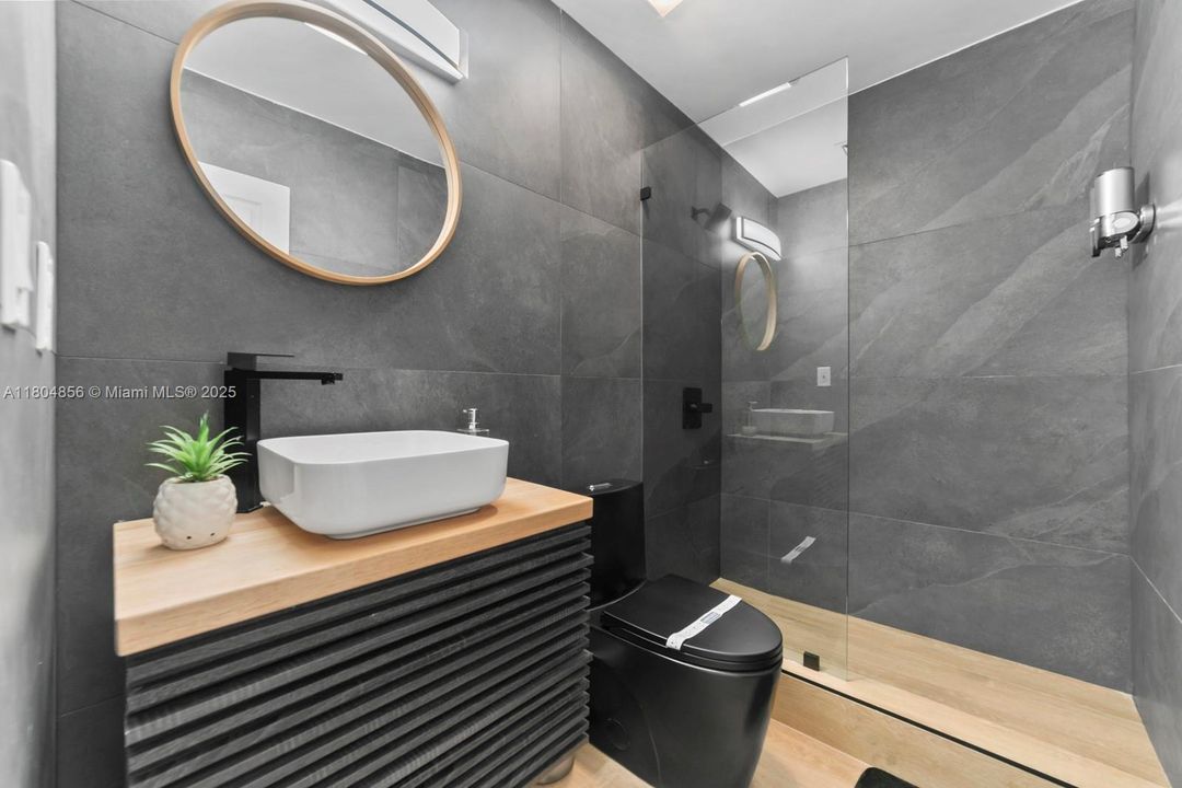 For Rent: $7,500 (4 beds, 3 baths, 1950 Square Feet)