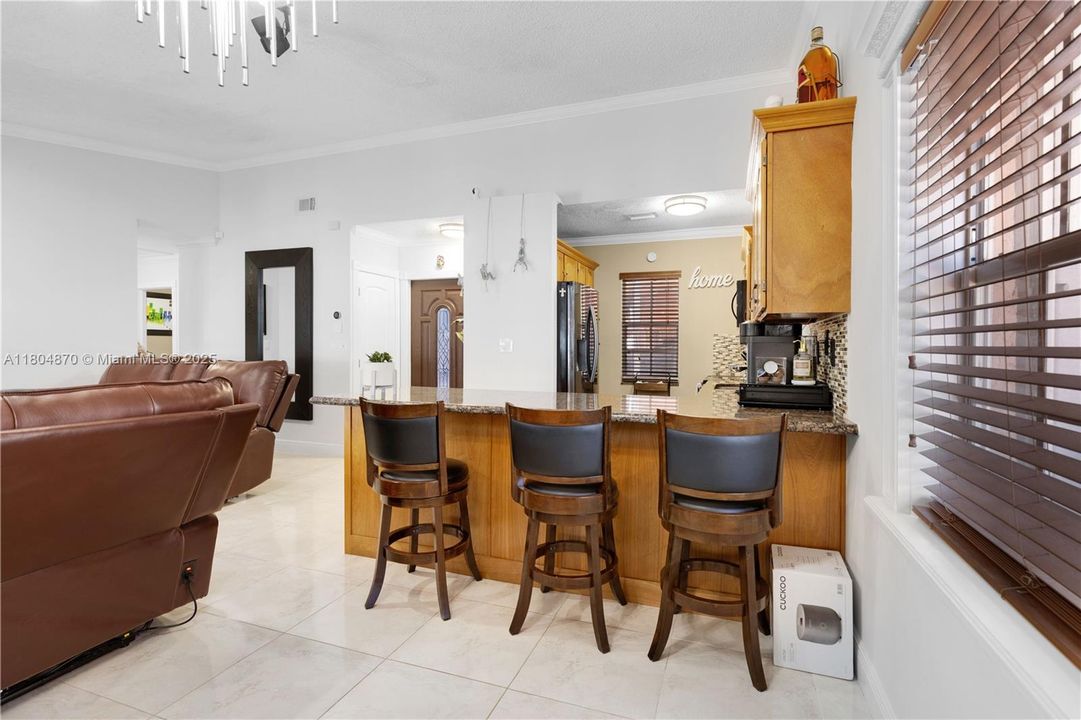 For Sale: $549,900 (3 beds, 2 baths, 1306 Square Feet)