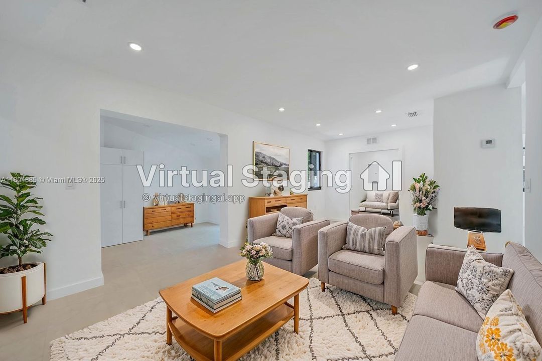 Недавно продано: $775,000 (0 спален, 0 ванн, 1927 Квадратных фут)