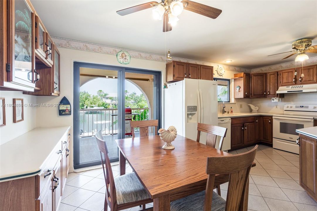 Recently Sold: $1,999,999 (3 beds, 2 baths, 0 Square Feet)