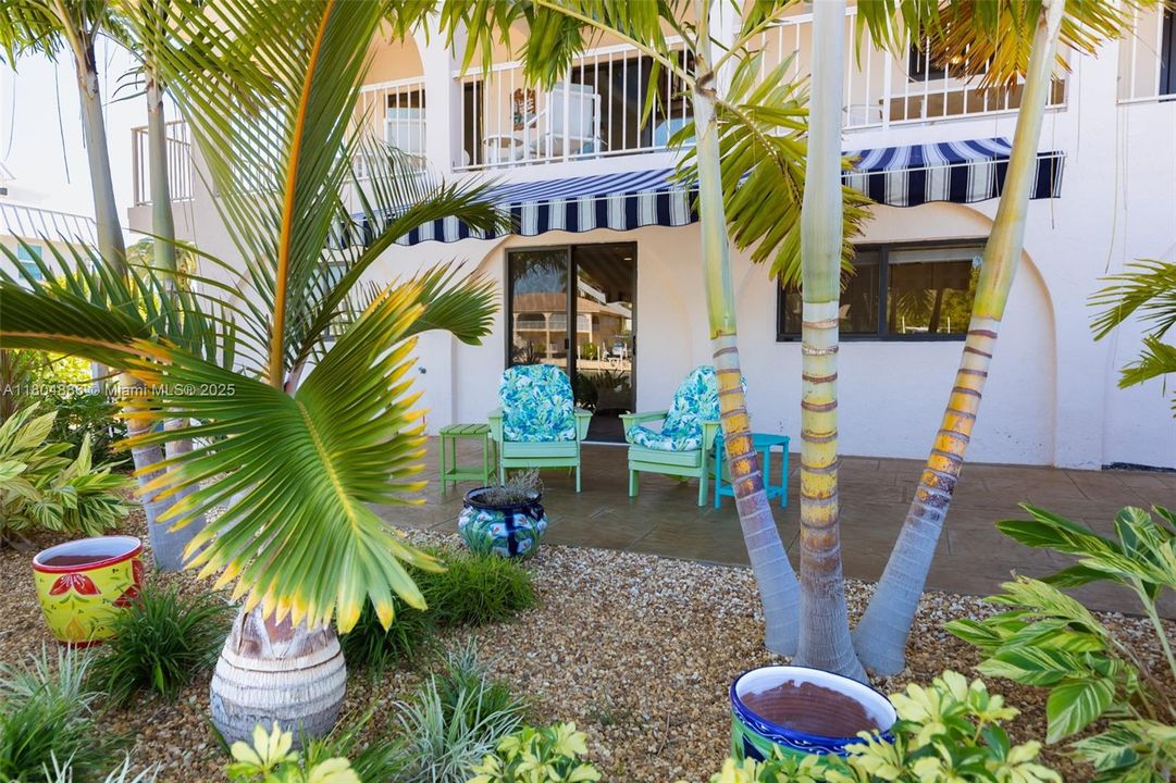 Recently Sold: $1,999,999 (3 beds, 2 baths, 0 Square Feet)