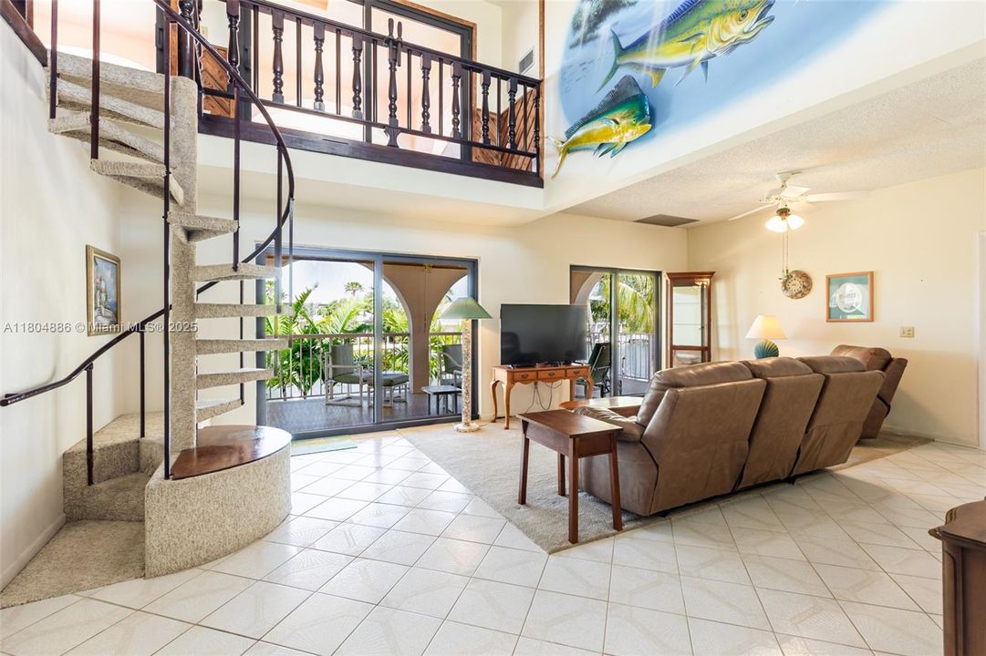 Recently Sold: $1,999,999 (3 beds, 2 baths, 0 Square Feet)