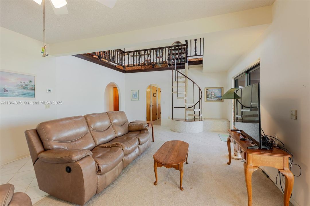 Recently Sold: $1,999,999 (3 beds, 2 baths, 0 Square Feet)