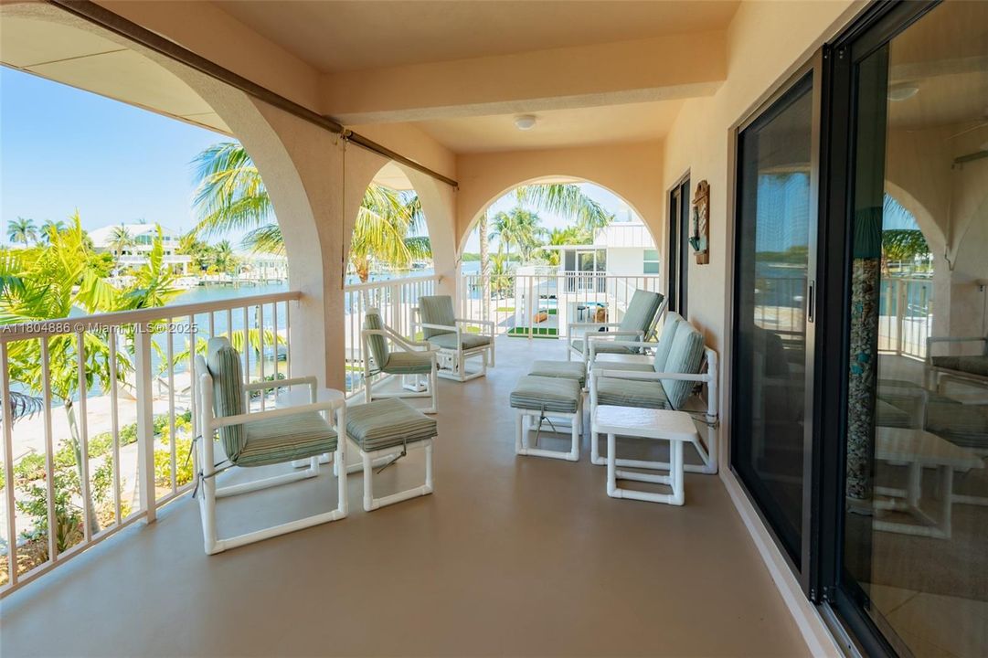 Recently Sold: $1,999,999 (3 beds, 2 baths, 0 Square Feet)