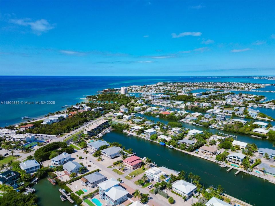 Recently Sold: $1,999,999 (3 beds, 2 baths, 0 Square Feet)