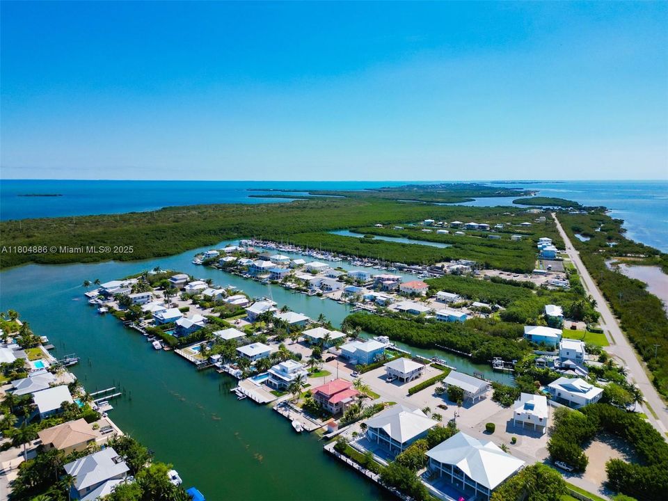 Recently Sold: $1,999,999 (3 beds, 2 baths, 0 Square Feet)