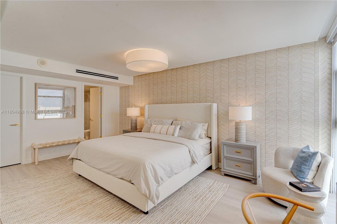 Activo con contrato: $4,899 (2 camas, 2 baños, 1570 Pies cuadrados)