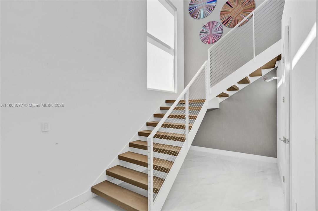 На продажу: $3,375,000 (4 спален, 4 ванн, 3849 Квадратных фут)