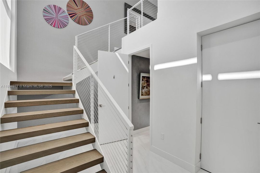 На продажу: $3,375,000 (4 спален, 4 ванн, 3849 Квадратных фут)