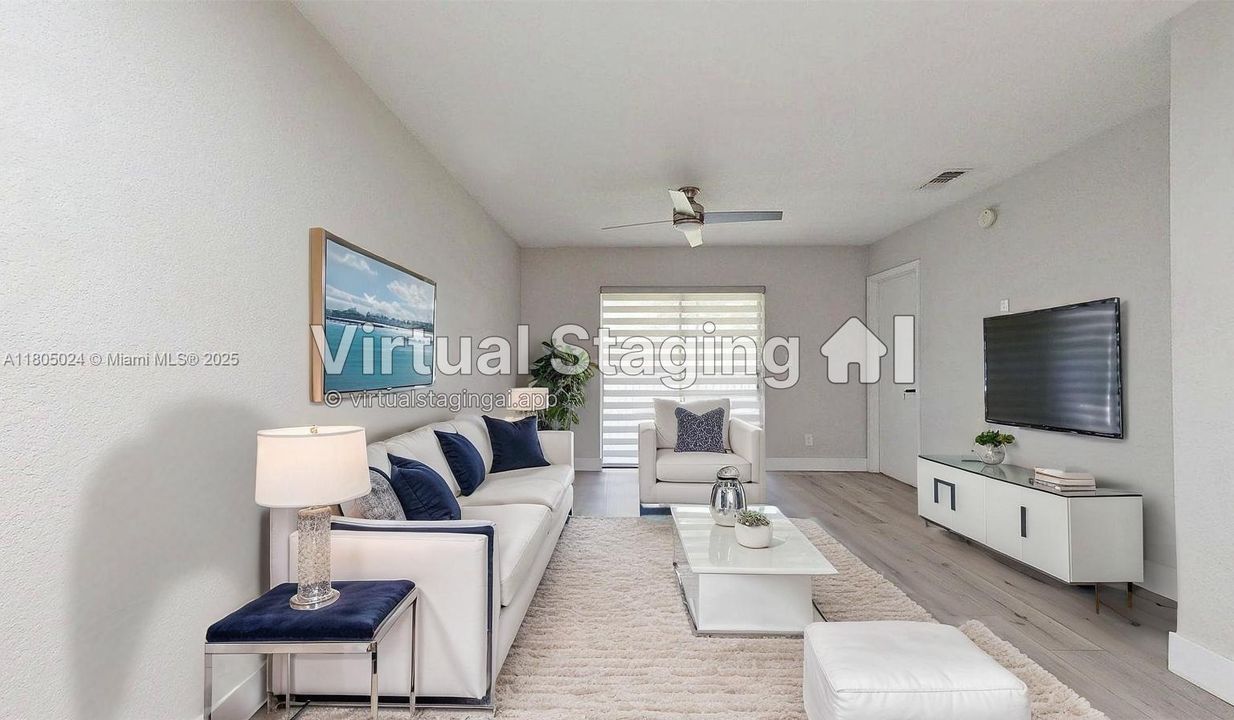 Active With Contract: $269,999 (2 beds, 2 baths, 800 Square Feet)