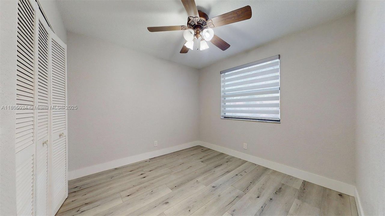 Active With Contract: $269,999 (2 beds, 2 baths, 800 Square Feet)