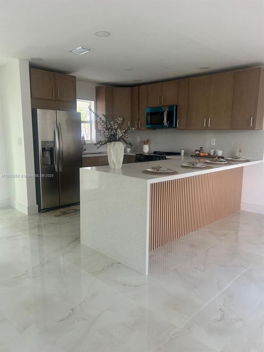 En Venta: $525,000 (3 camas, 2 baños, 1536 Pies cuadrados)