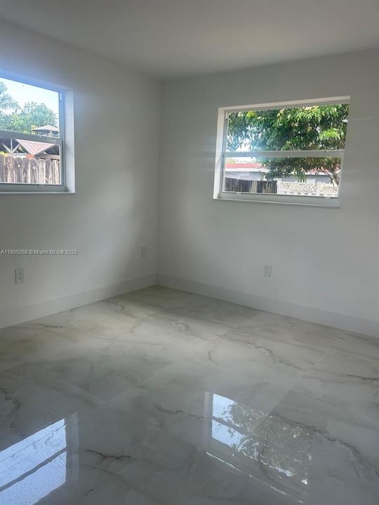 En Venta: $525,000 (3 camas, 2 baños, 1536 Pies cuadrados)