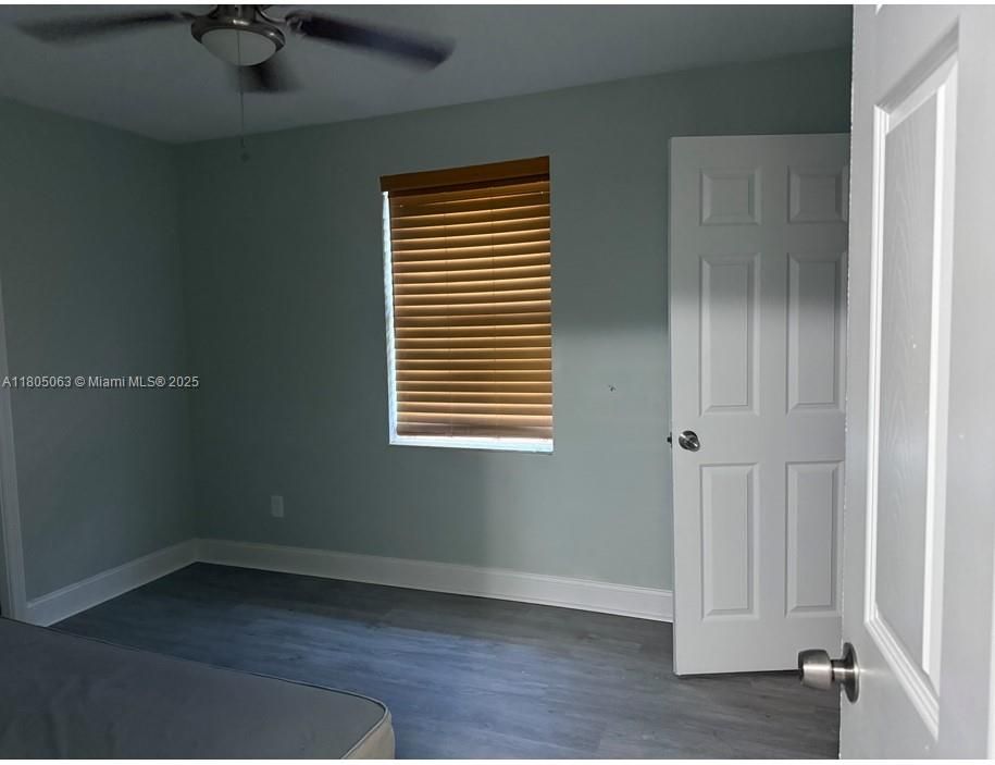 待售: $375,000 (3 贝兹, 1 浴室, 1202 平方英尺)