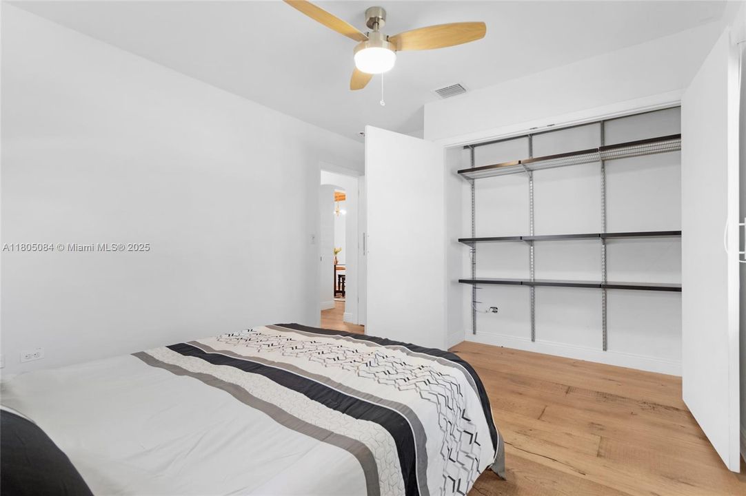 Vendido Recientemente: $840,000 (2 camas, 1 baños, 1322 Pies cuadrados)