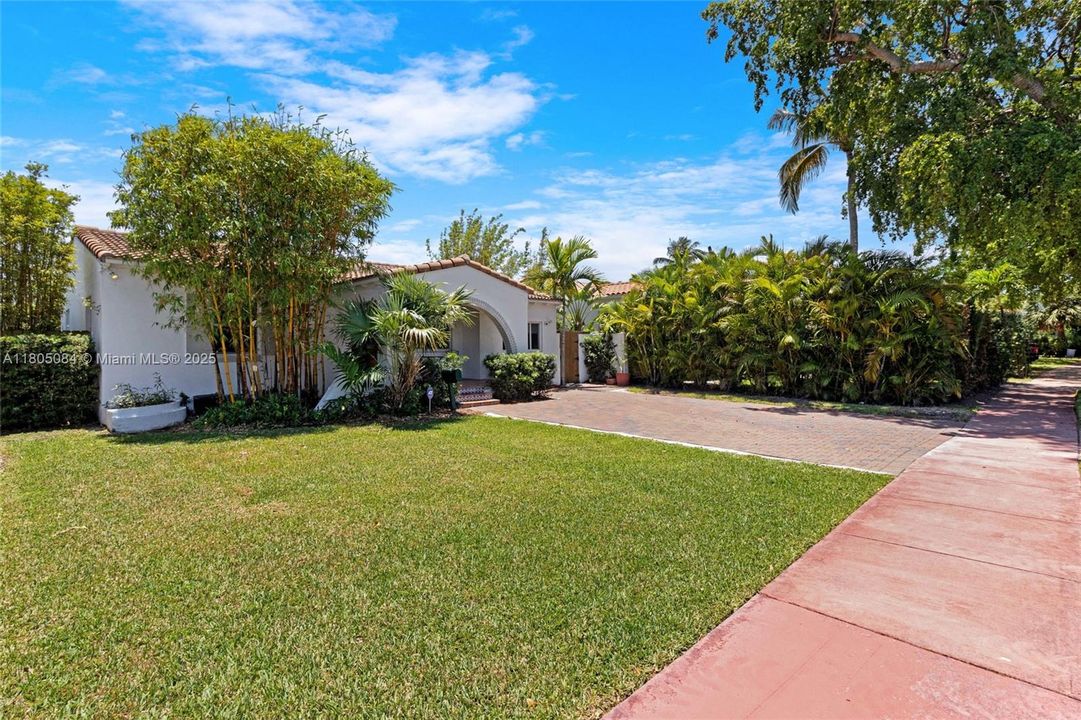 Vendido Recientemente: $840,000 (2 camas, 1 baños, 1322 Pies cuadrados)