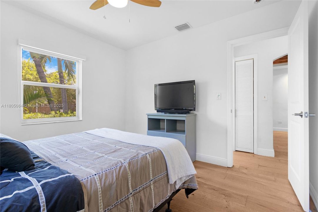 Vendido Recientemente: $840,000 (2 camas, 1 baños, 1322 Pies cuadrados)