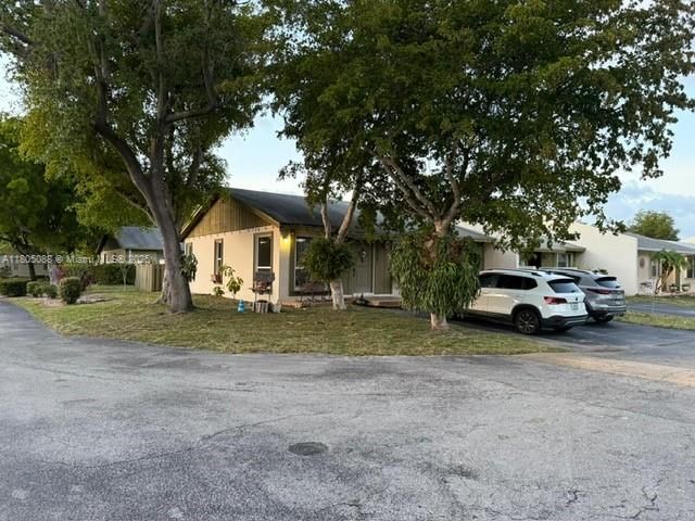 Recently Sold: $486,500 (3 beds, 2 baths, 1225 Square Feet)