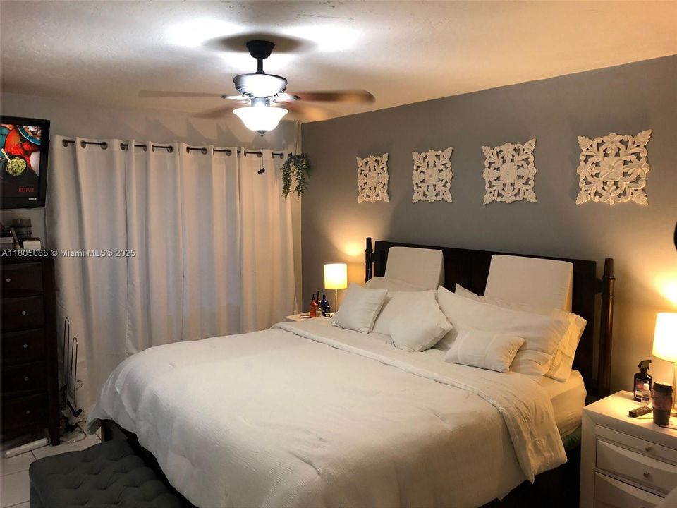 Recently Sold: $486,500 (3 beds, 2 baths, 1225 Square Feet)