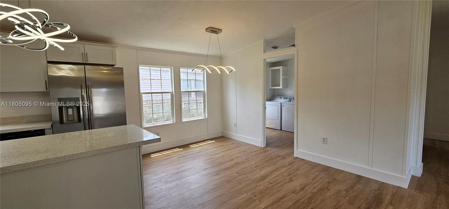 最近售出: $259,900 (3 贝兹, 2 浴室, 1456 平方英尺)