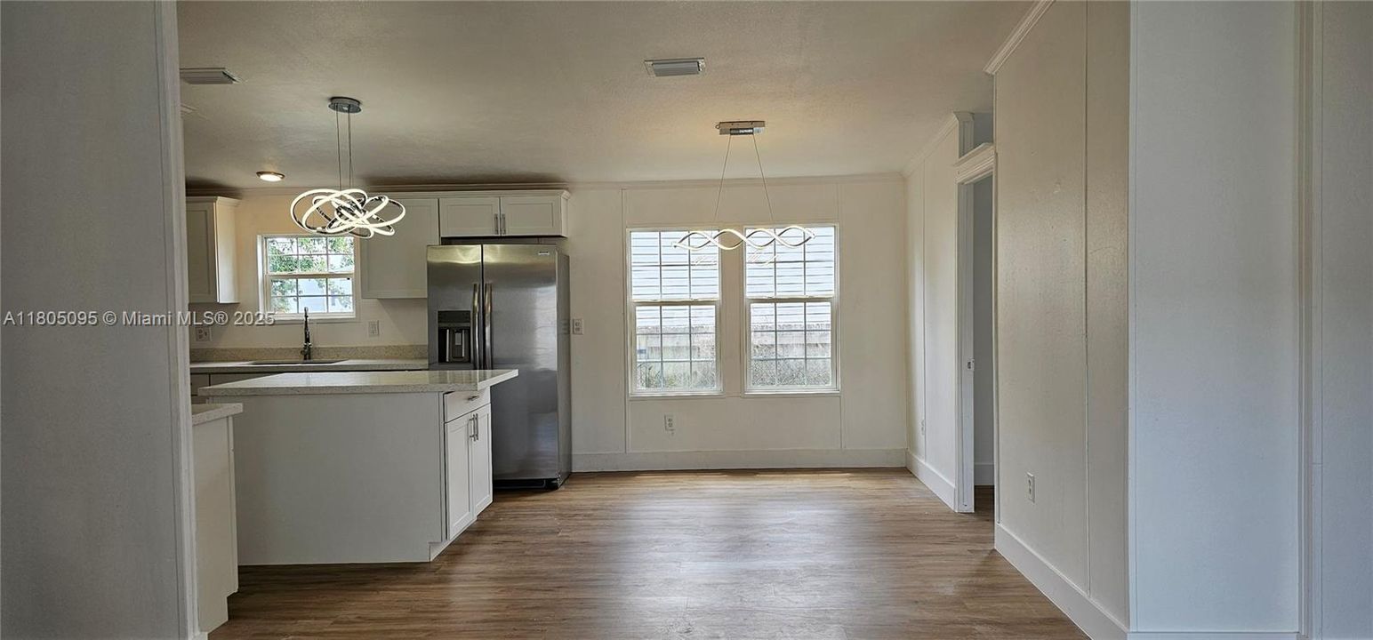 最近售出: $259,900 (3 贝兹, 2 浴室, 1456 平方英尺)