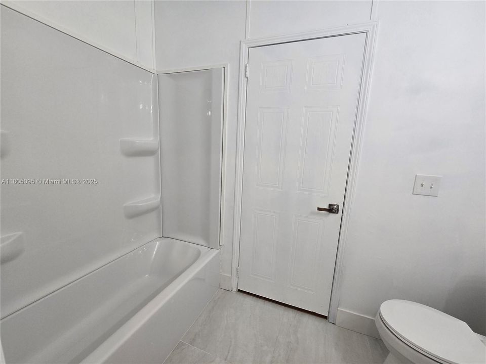 最近售出: $259,900 (3 贝兹, 2 浴室, 1456 平方英尺)