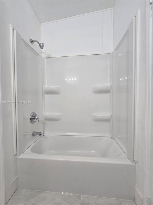 最近售出: $259,900 (3 贝兹, 2 浴室, 1456 平方英尺)