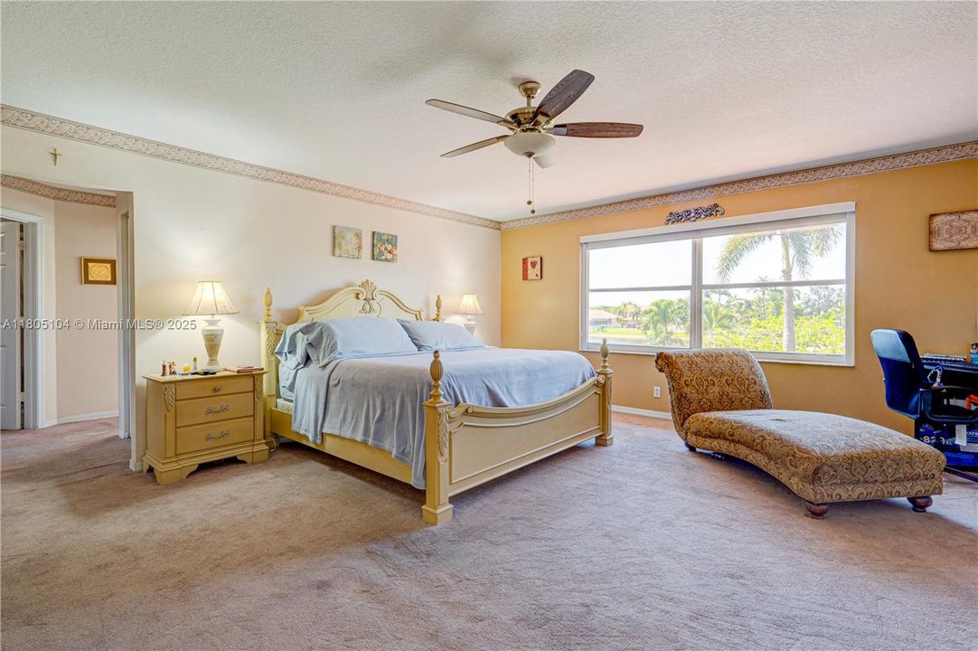 En Venta: $1,150,000 (5 camas, 3 baños, 3073 Pies cuadrados)