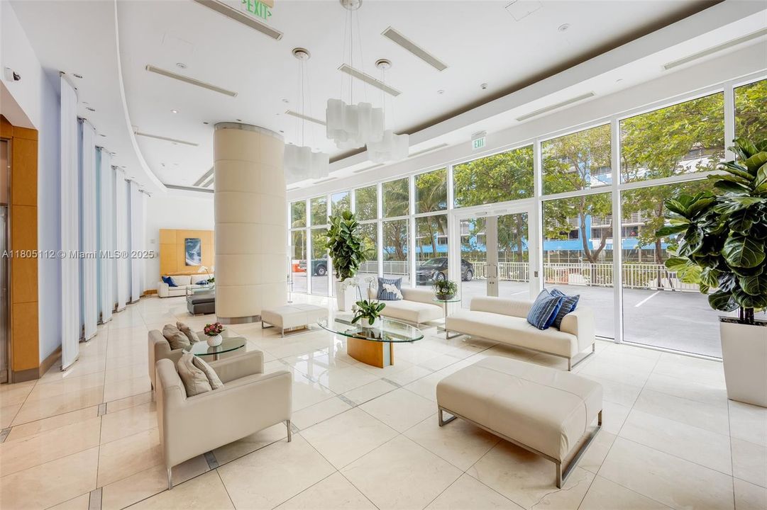 En Venta: $950,000 (2 camas, 2 baños, 1367 Pies cuadrados)