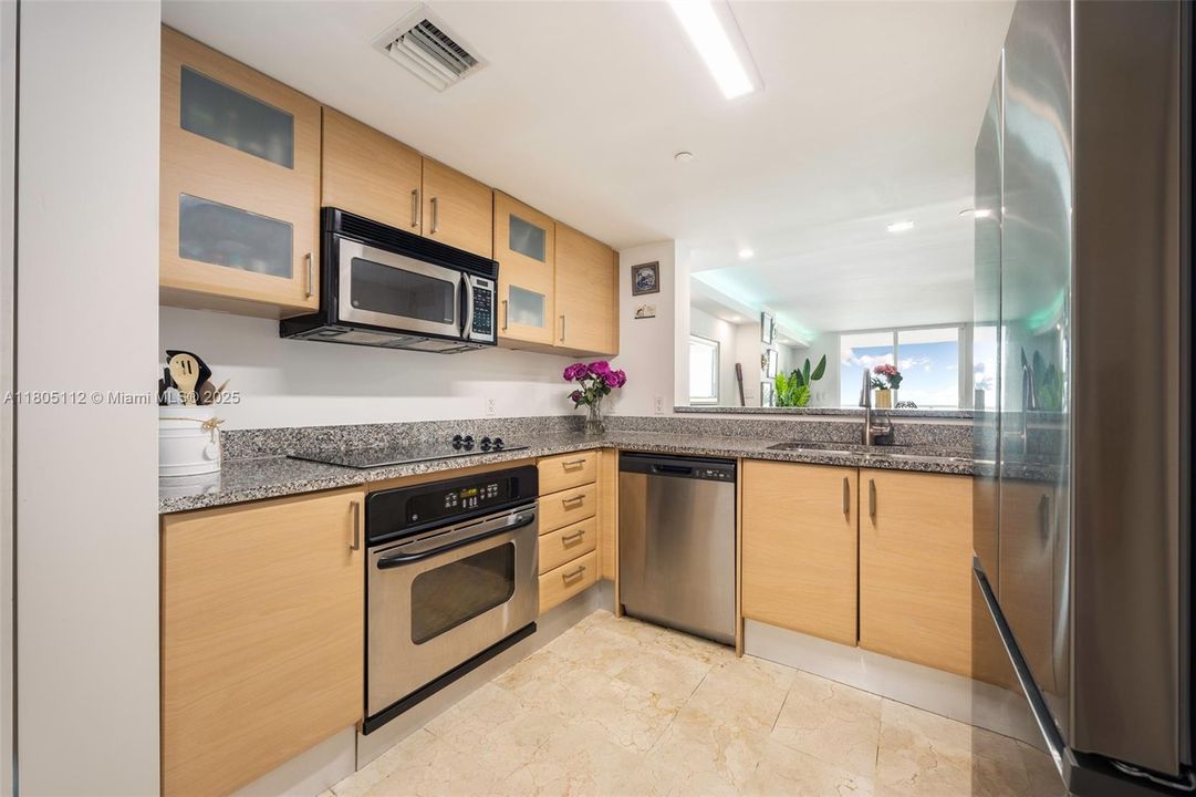 En Venta: $950,000 (2 camas, 2 baños, 1367 Pies cuadrados)