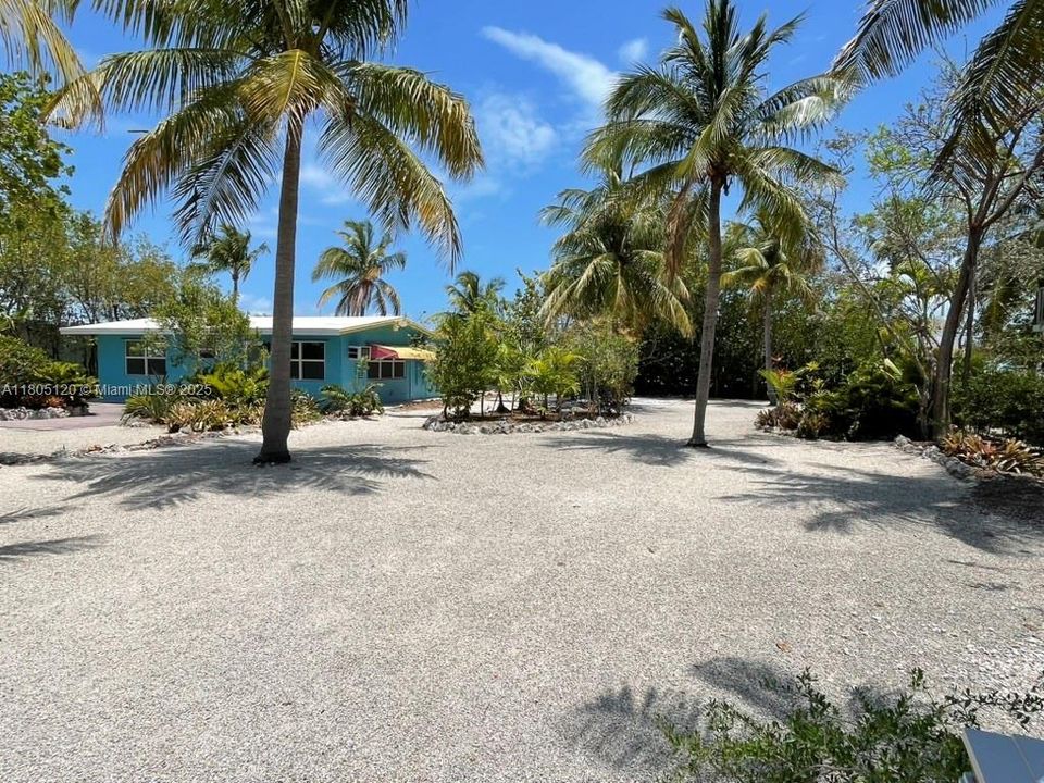 For Sale: $1,439,000 (0.29 acres)