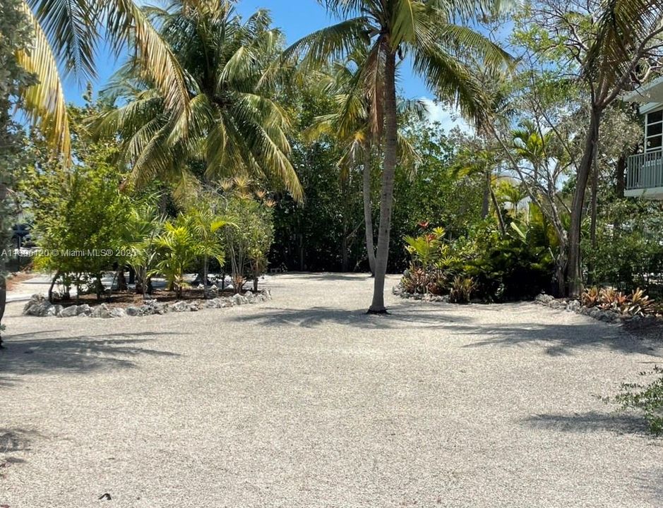 For Sale: $1,439,000 (0.29 acres)