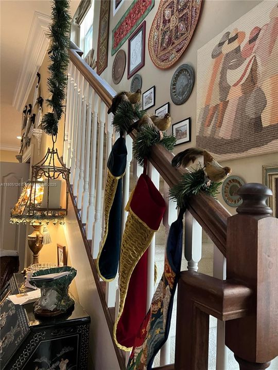 На продажу: $1,050,000 (5 спален, 4 ванн, 3904 Квадратных фут)