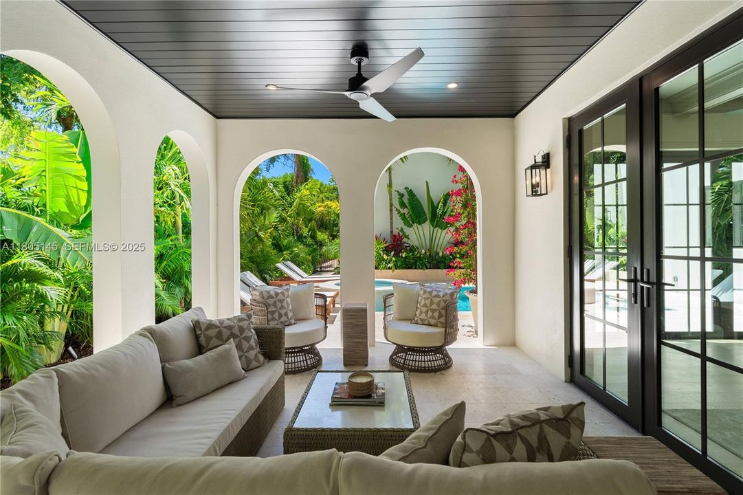 For Sale: $6,950,000 (6 beds, 5 baths, 4528 Square Feet)