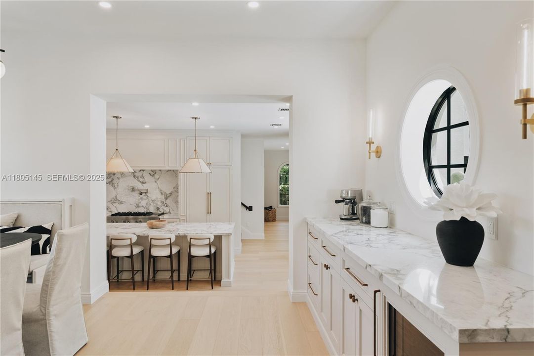 For Sale: $6,950,000 (6 beds, 5 baths, 4528 Square Feet)