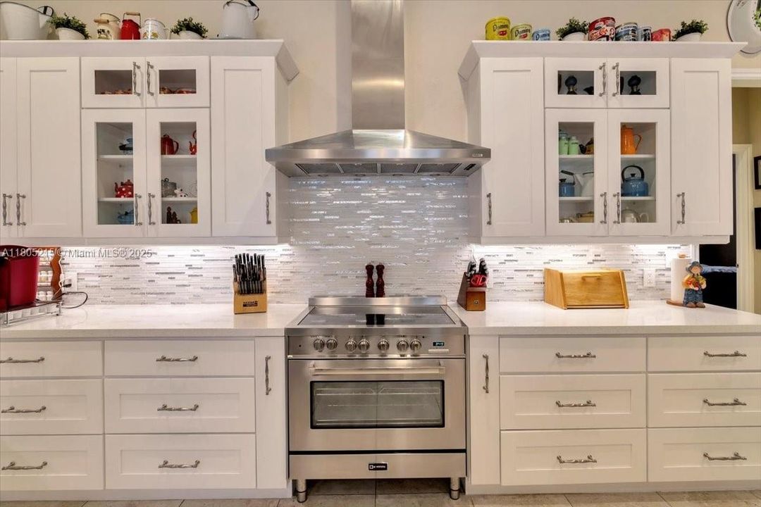 En Venta: $2,999,000 (7 camas, 5 baños, 6756 Pies cuadrados)