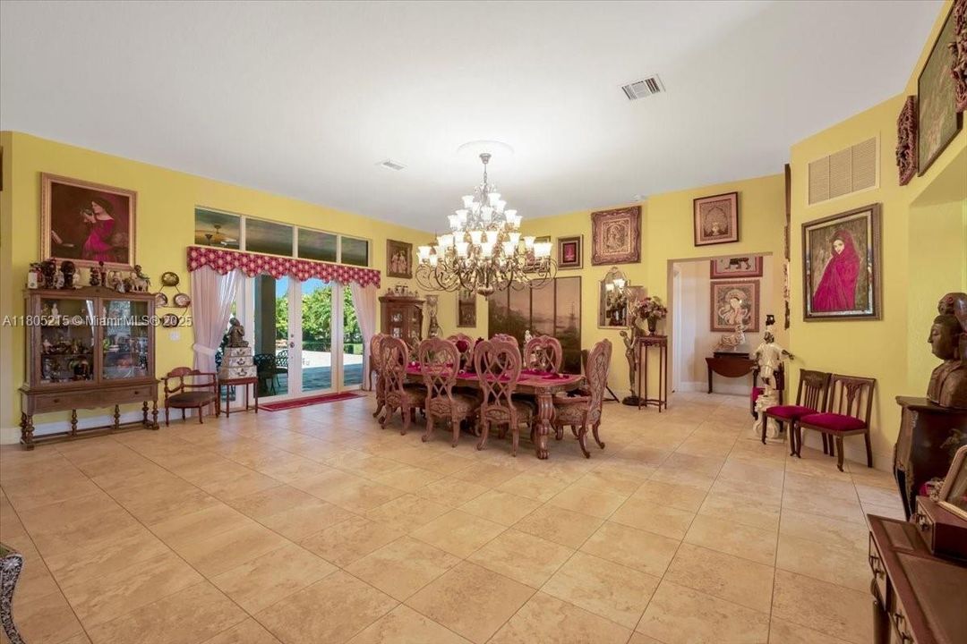 En Venta: $2,999,000 (7 camas, 5 baños, 6756 Pies cuadrados)