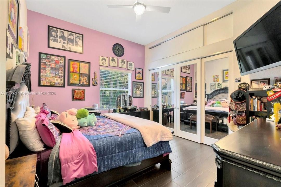 En Venta: $2,999,000 (7 camas, 5 baños, 6756 Pies cuadrados)