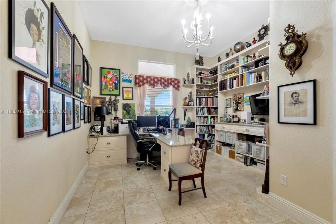 En Venta: $2,999,000 (7 camas, 5 baños, 6756 Pies cuadrados)