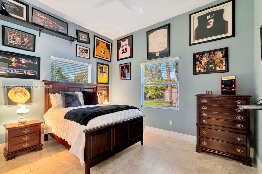 En Venta: $2,999,000 (7 camas, 5 baños, 6756 Pies cuadrados)