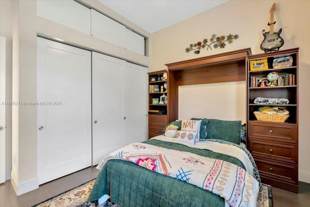 En Venta: $2,999,000 (7 camas, 5 baños, 6756 Pies cuadrados)