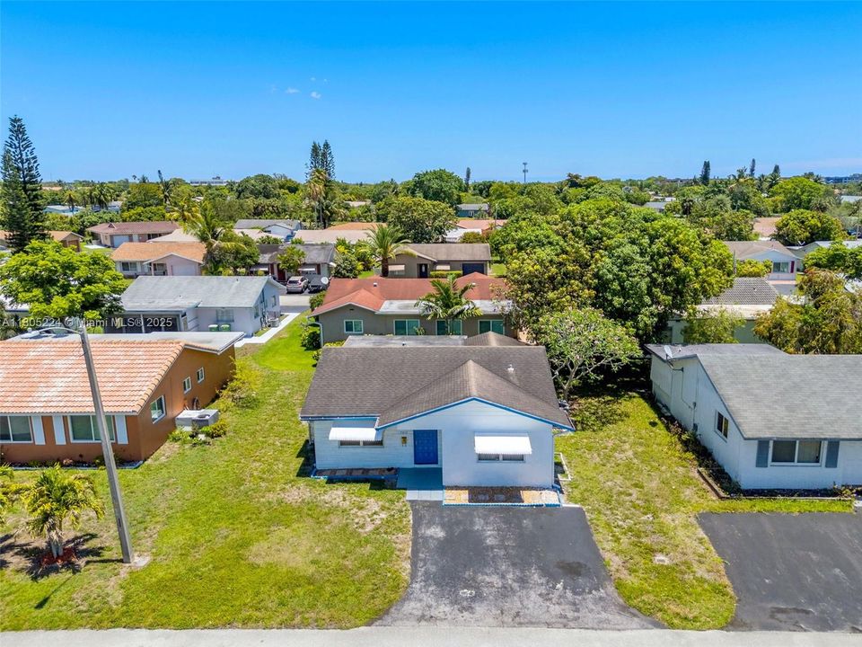 Recently Sold: $330,000 (3 beds, 1 baths, 1224 Square Feet)