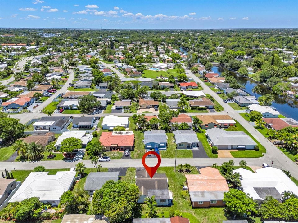 Recently Sold: $330,000 (3 beds, 1 baths, 1224 Square Feet)